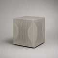 Quadratischer Couchtisch und Beistelltisch aus glasfaserverstärktem Beton, 40 × 40 × 50 cm, Hellgrau
